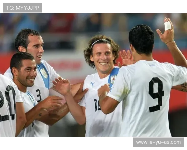 卡瓦尼:乌拉圭锋线的传奇人物,续写进球神话