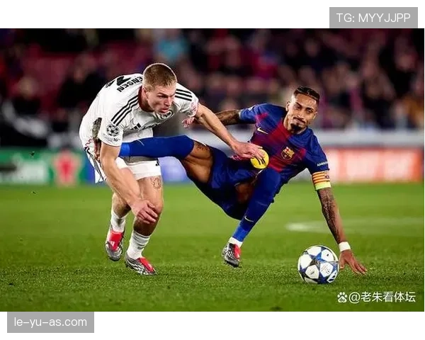 拉菲尼亚边路突破犀利,助球队逆转取胜引关注 拉菲尼亚边路突破犀利,助球队逆转取胜引关注