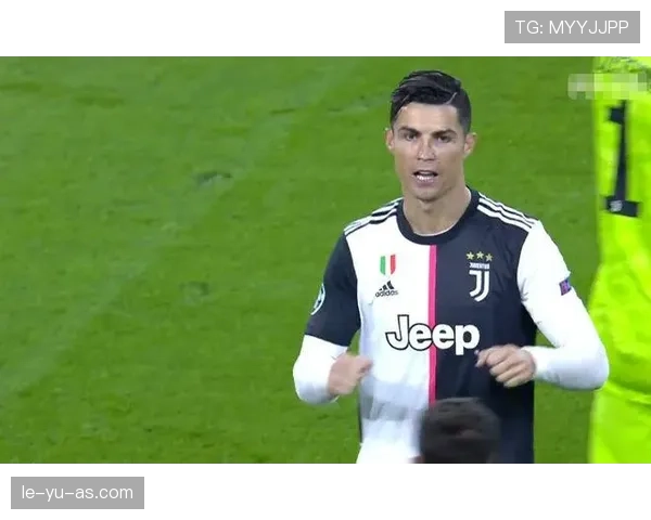 迪巴拉禁区内展现致命威胁，精彩表现助球队取得关键胜利