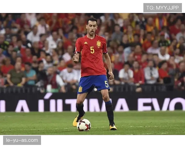 布斯克茨中场统领表现出色，精准调度助力球队关键战获胜