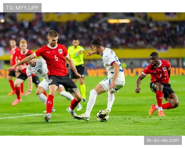 土耳其强势晋级欧洲杯四强，状态回暖引球迷热盼